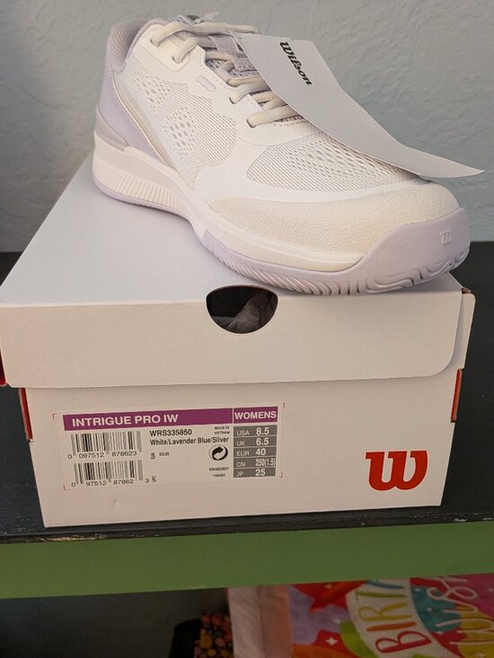Wilson Shoes - Wilson Intrigue Pro IW size 8,5